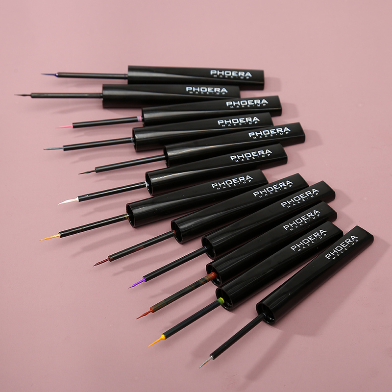 GLAMOUR - Eyeliner Líquido - Phoera Makeup Europe